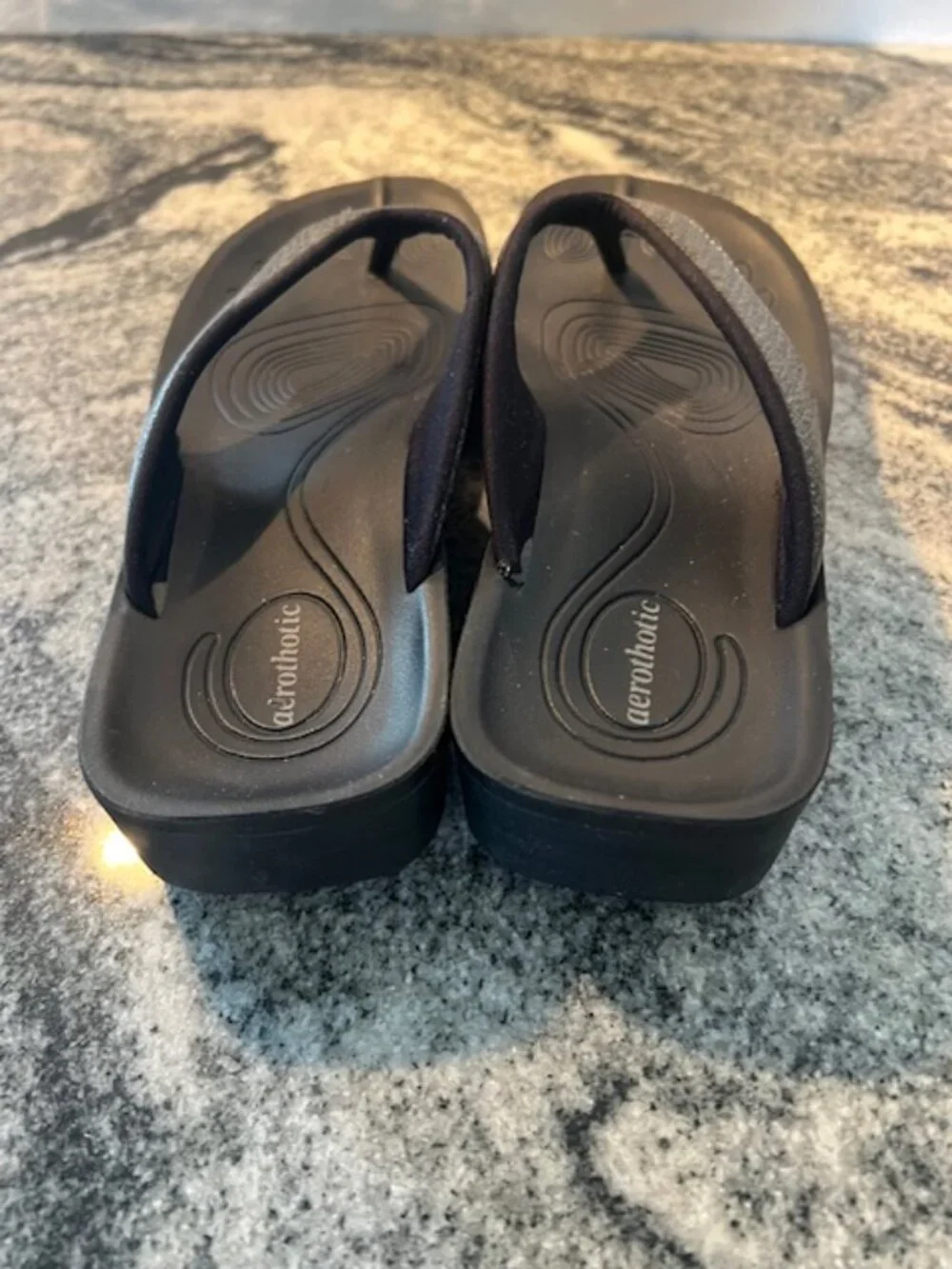 Aerothotic flip flops ergonomic footbed padded straps beachy comfort casual wear